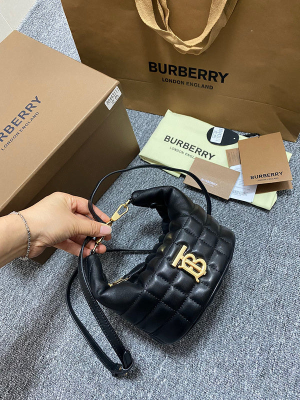 MC-Burberry-038