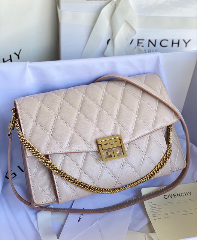 MC-GIVENCHY-041