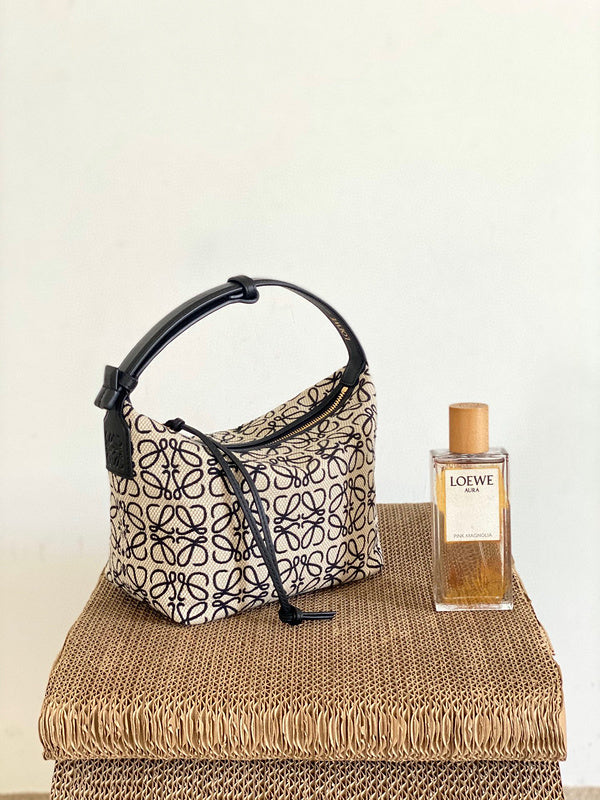 MC-Loewe-071