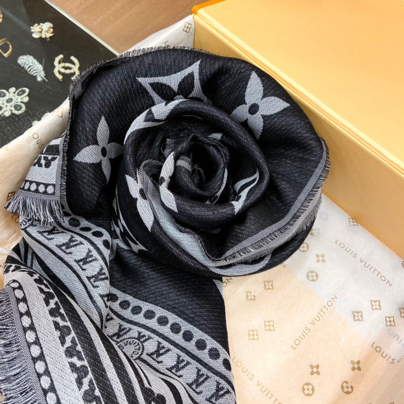 MC-Scarfs-105