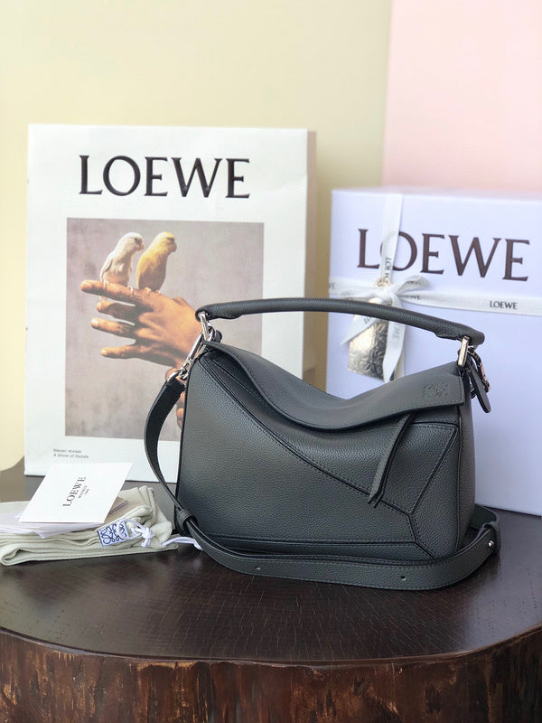 MC-Loewe-082