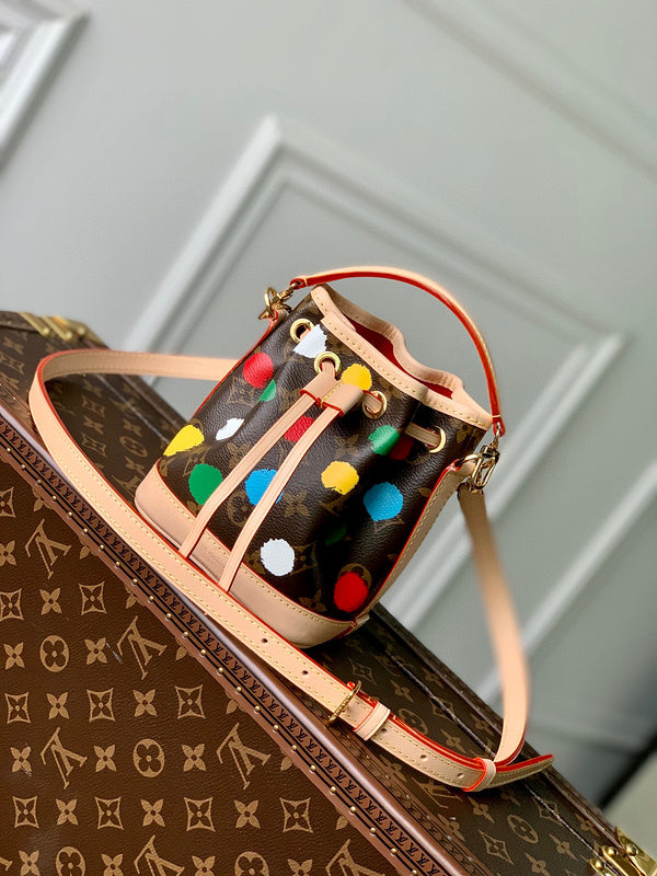 MC-LV-Bags-389
