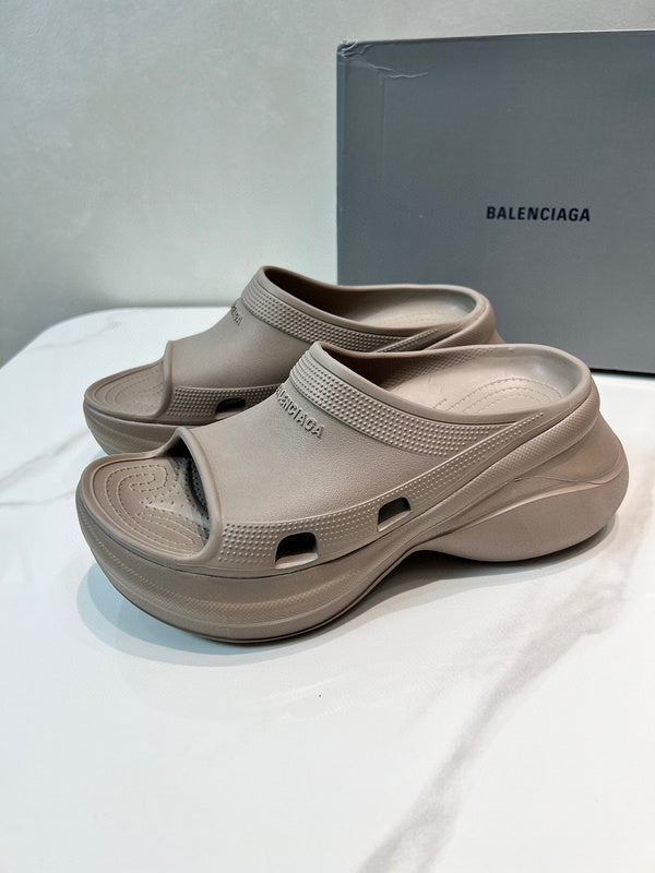 MC-Women Shoes-470
