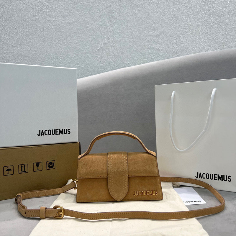 MC-JACQUEMUS-031