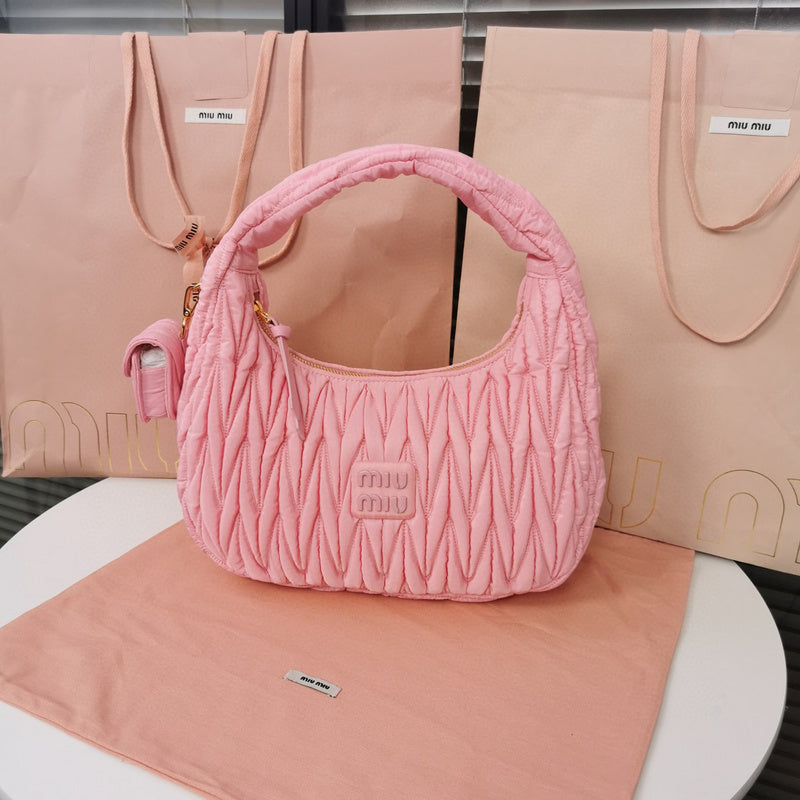 MC-Miu Miu-057