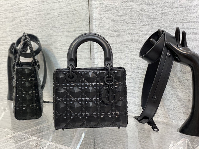 MC-Christian Dior-410