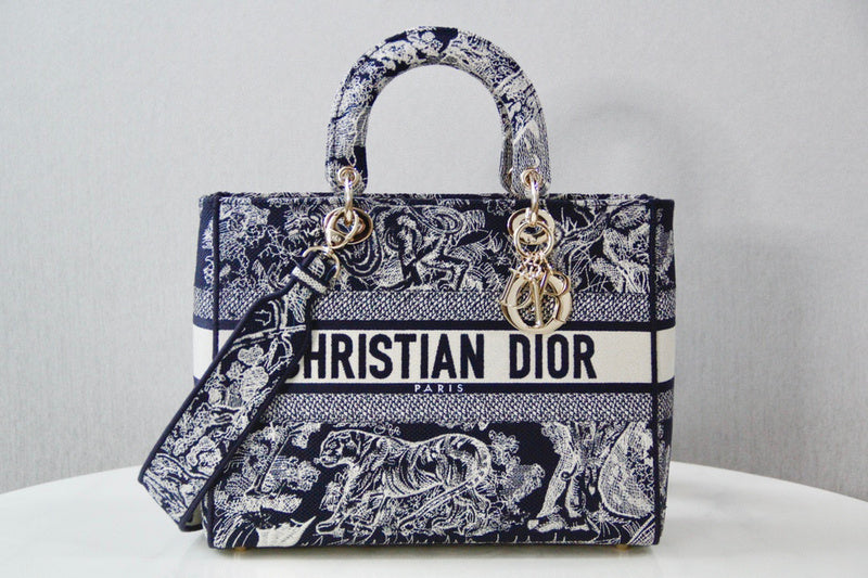 MC-Christian Dior-411