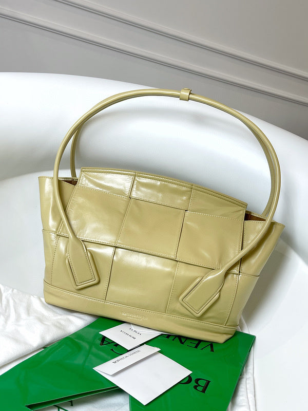 MC-Bottega Veneta-256
