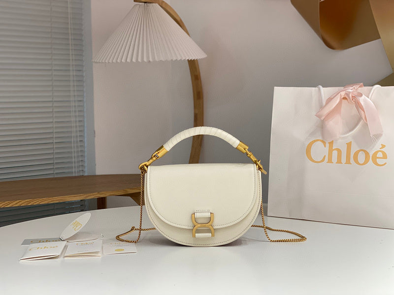 MC-Chloe-024