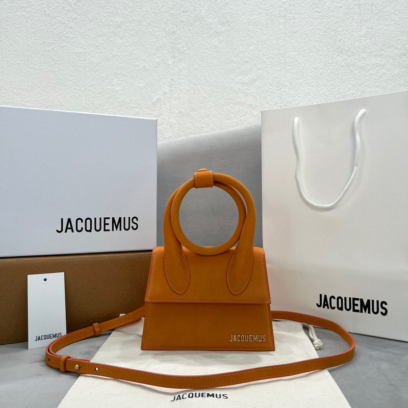 MC-JACQUEMUS-037