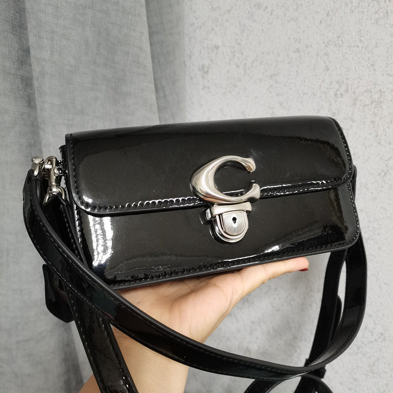 MC-Coach-037
