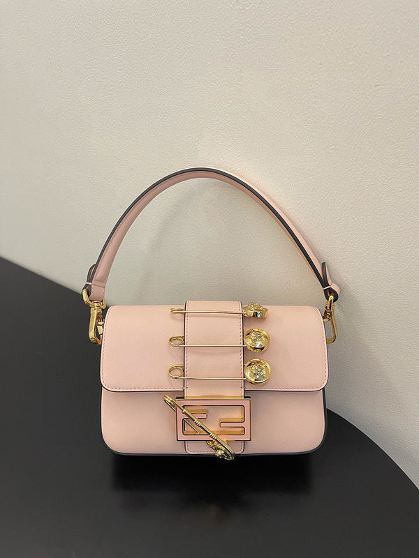 MC-FENDI-477
