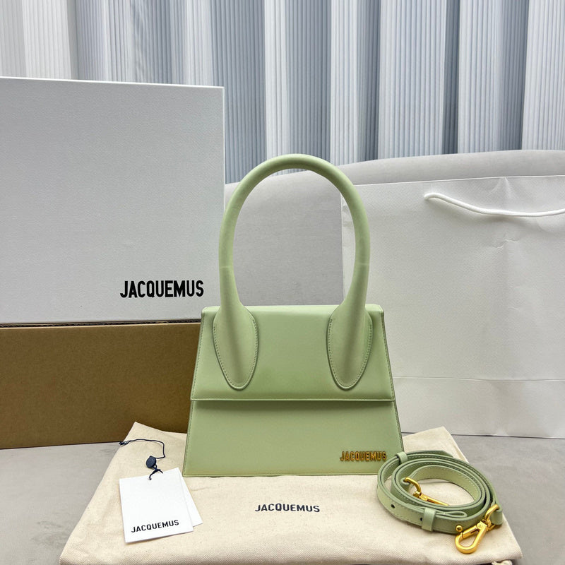 MC-JACQUEMUS-041