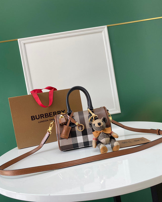 MC-Burberry-065
