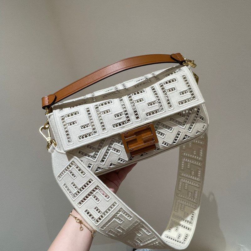 MC-FENDI-496