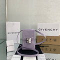 MC-GIVENCHY-064
