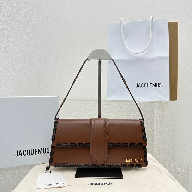 MC-JACQUEMUS-044