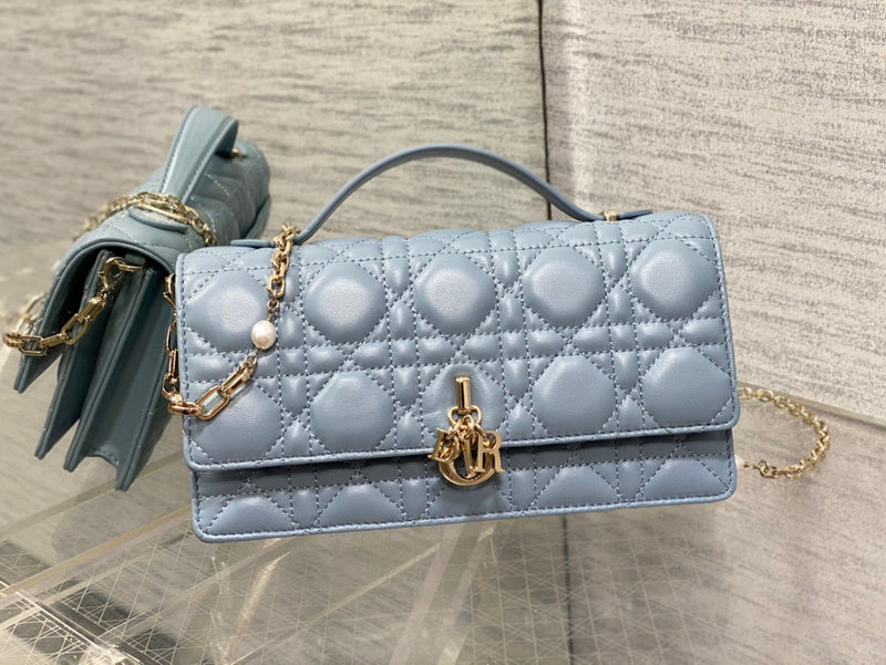 MC-Christian Dior-489
