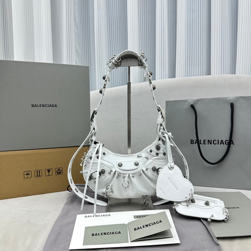 MC-Balenciaga-222