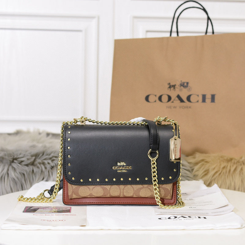 MC-Coach-046