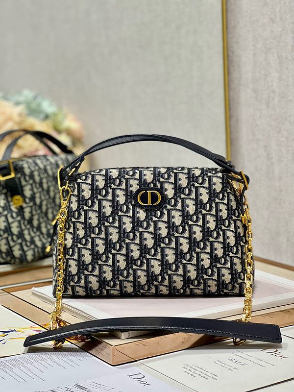 MC-Christian Dior-503