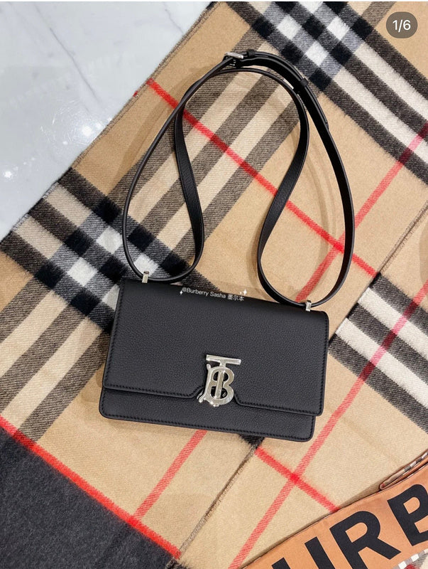 MC-Burberry-080
