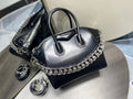 MC-GIVENCHY-072
