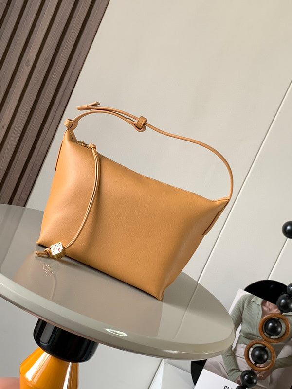 MC-Loewe-139