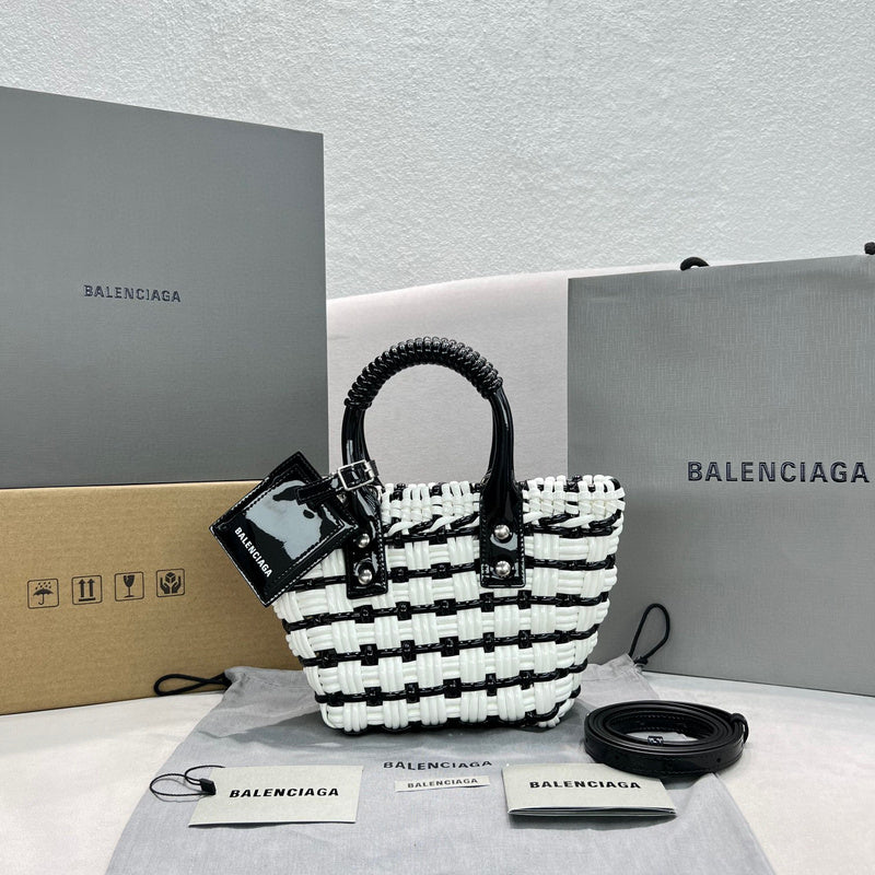 MC-Balenciaga-245