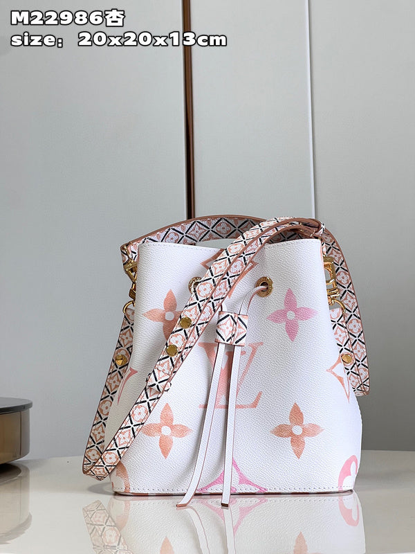 MC-LV-Bags-604