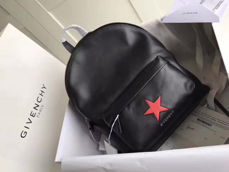 MC-GIVENCHY-077