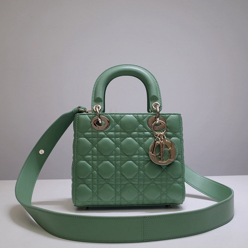 MC-Christian Dior-567