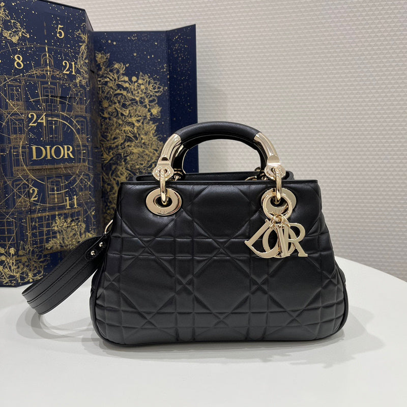 MC-Christian Dior-578