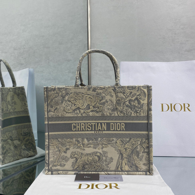 MC-Christian Dior-593