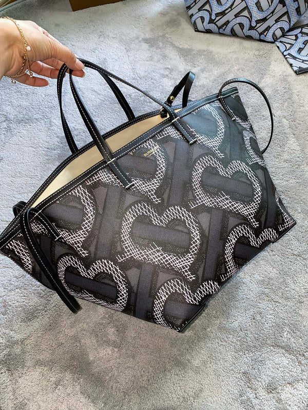 MC-Burberry-099