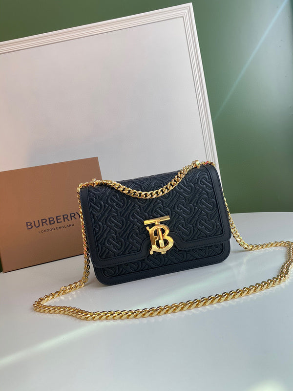 MC-Burberry-104