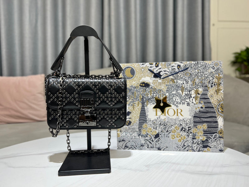 MC-Christian Dior-641