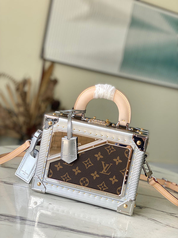 MC-LV-Bags-694