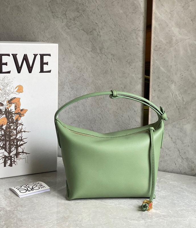 MC-Loewe-166