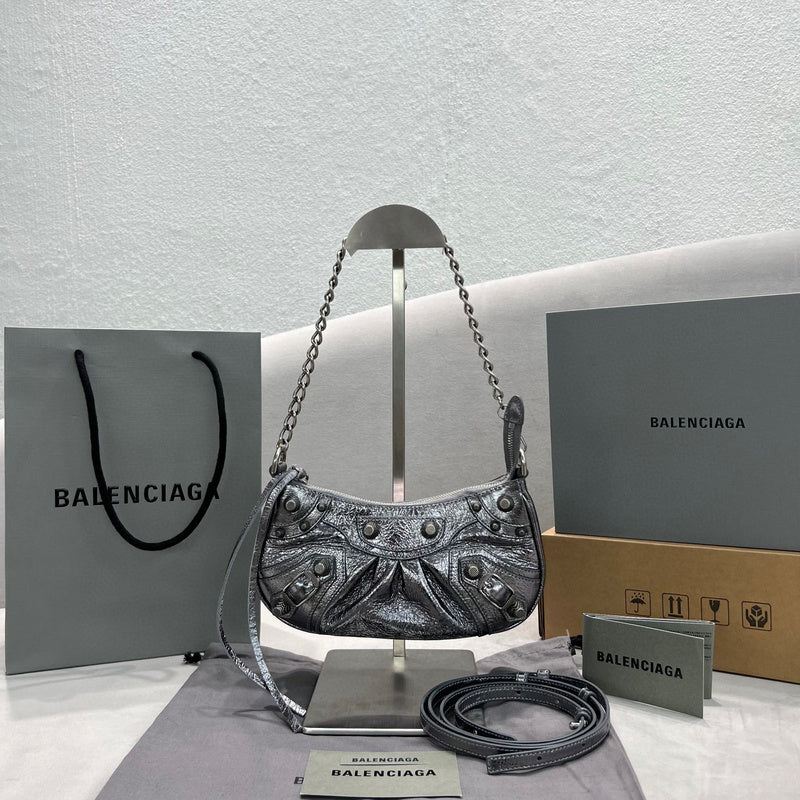 MC-Balenciaga-302