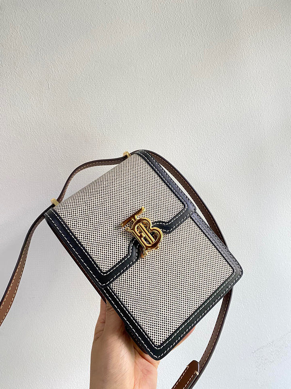 MC-Burberry-118