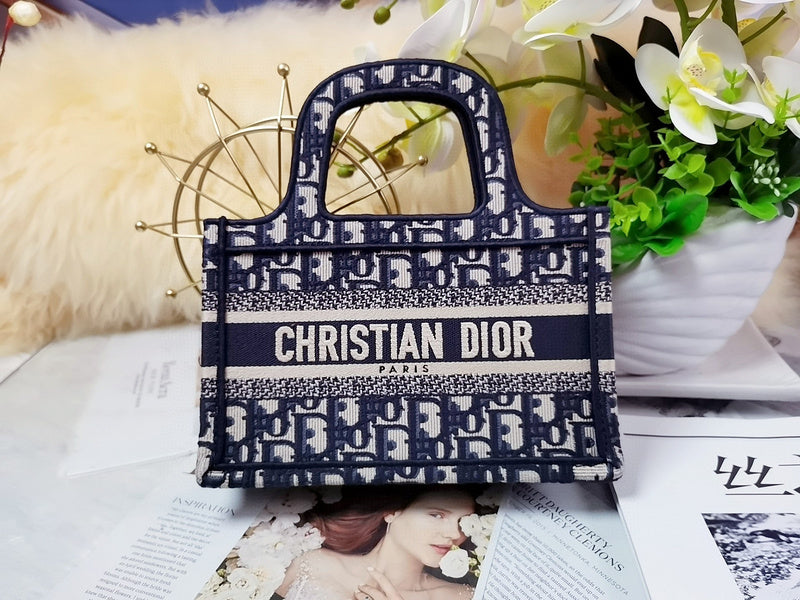 MC-Christian Dior-666