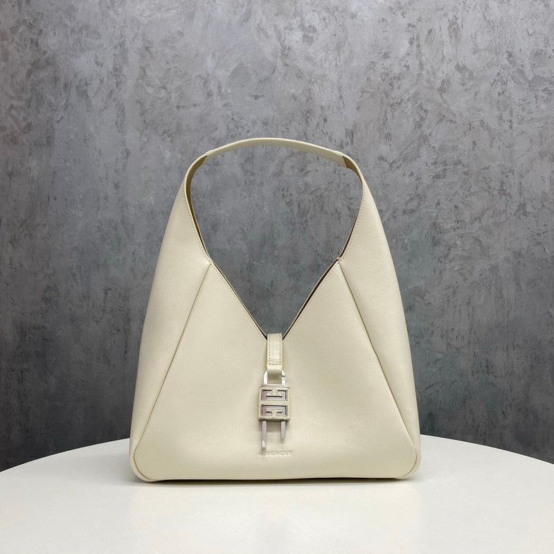 MC-GIVENCHY-088