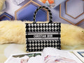 MC-Christian Dior-686