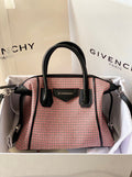 MC-GIVENCHY-091