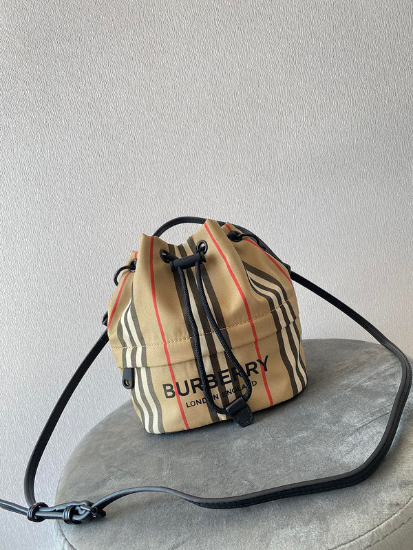 MC-Burberry-124