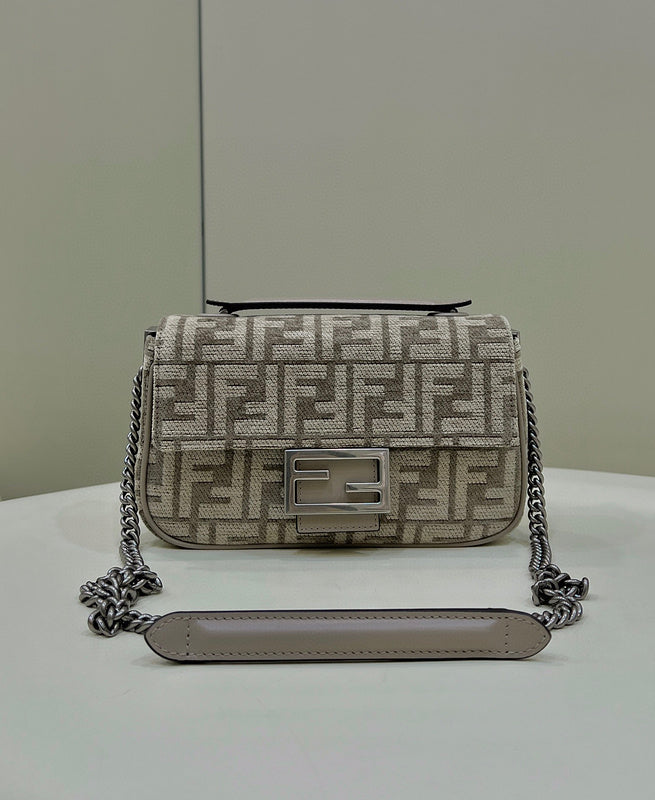 MC-FENDI-711