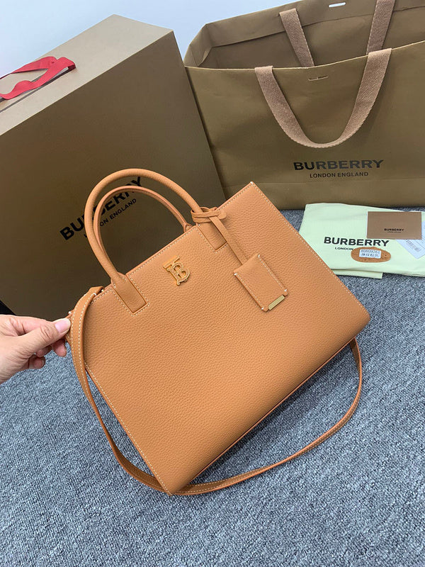 MC-Burberry-128
