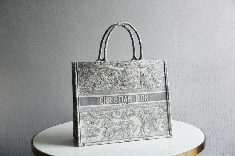 MC-Christian Dior-734