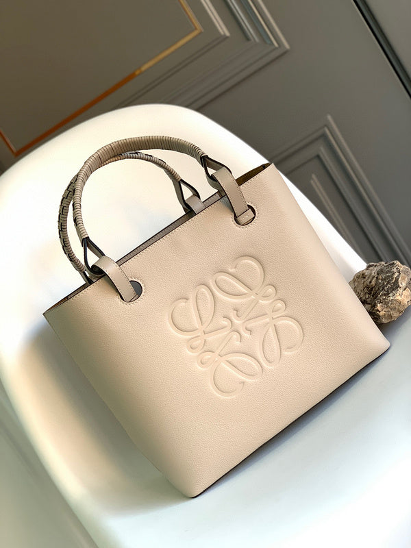MC-Loewe-194